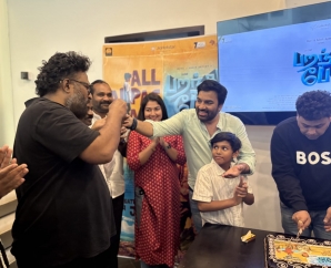 வெற்றியை கொண்டாடிய 'பறந்து போ' படக்குழுவினர்!