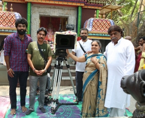 இளைஞர்களின் கனவுகளை சொல்லும் “பீட்சா பாய்ஸ்” பூஜையுடன் தொடங்கியது!