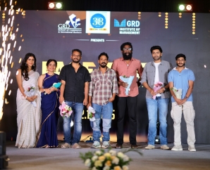 ஆயிரக்கணக்கான மாணவர்கள் மத்தியில் திரையிடப்பட்ட சிறை படத்தின் அசத்தல் டிரெய்லர்!