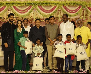கோலாகலமாக நடைபெற்ற டாகடர்.ஐசரி கே கணேஷ் மகள் சிறப்பு திருமண வரவேற்பு!
