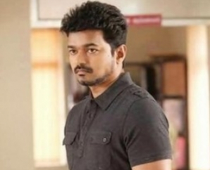 Ilayathalapathy Vijay and Kajal Aggarwal will be seen playing doctors in  Thalapathy 61. Previously, both the actors had acted as cops in Jilla and  now, in Thalapathy 61 too they are sharing